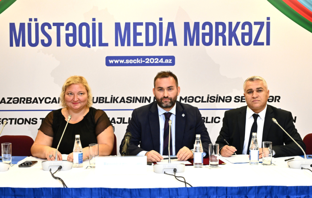 Rumıniyalı müşahidəçi: Media nümayəndələri heç bir maneə olmadan prosesi izləyə bilirdilər