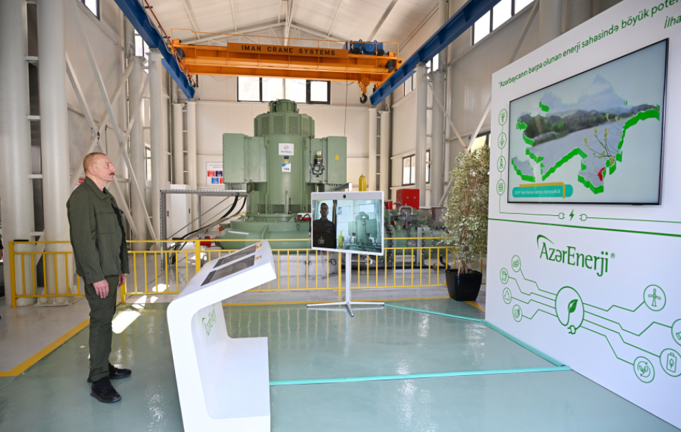 Le chef de l’Etat Ilham Aliyev participe à l’inauguration des petites centrales hydroélectriques à Kelbédjer et à Göygöl