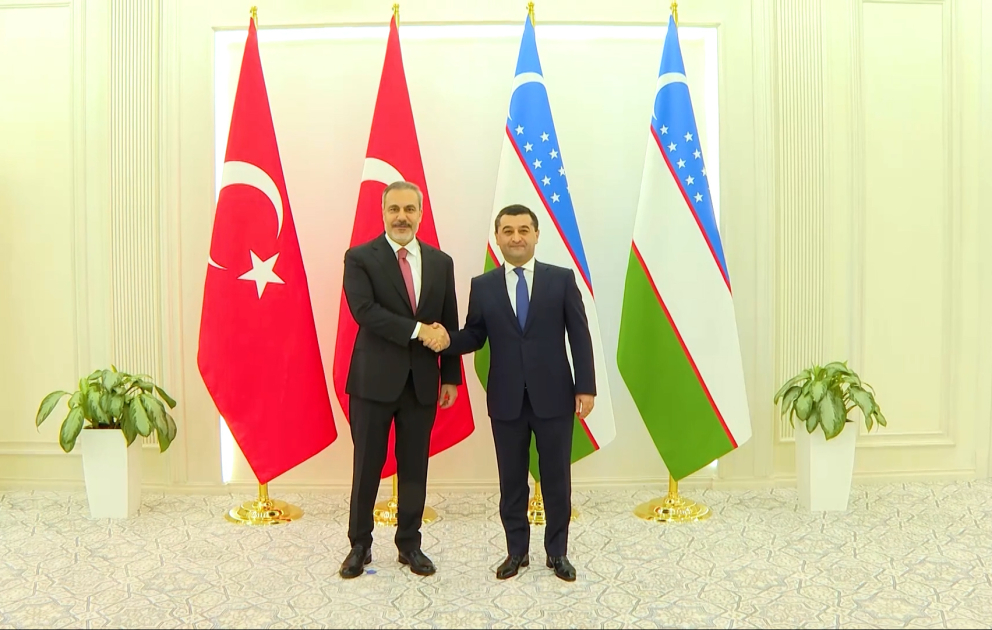 Türkiyə rəsmiləri Özbəkistanda səfərdədirlər