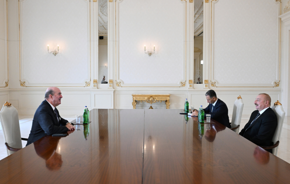 Präsident Ilham Aliyev empfängt Präsidenten von „Gulfstream Aerospace“