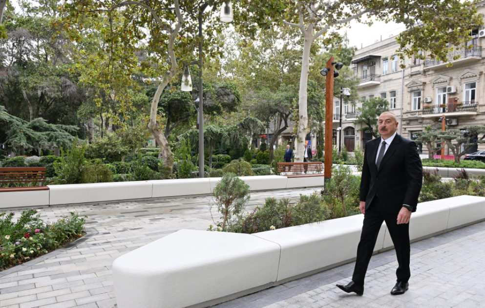 Prezident İlham Əliyev “Xaqani” bağında və ətraf ərazilərdə aparılmış abadlıq-yenidənqurma işlərindən sonra yaradılan şəraitlə tanış olub