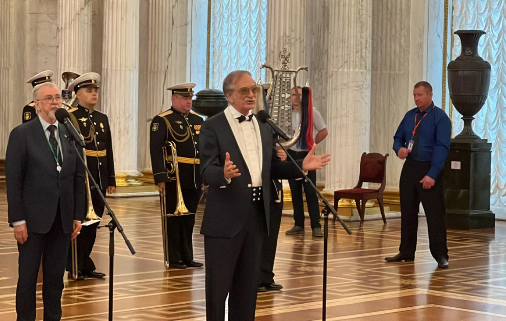 Polad Bülbüloğluna Ermitaj mükafatı təqdim olunub