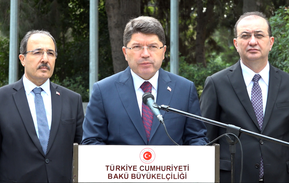 Türkiyənin ədliyyə naziri: Azərbaycanın qazandığı zəfərlər hər iki ölkə arasında qardaşlıq bağını daha da möhkəmləndirib