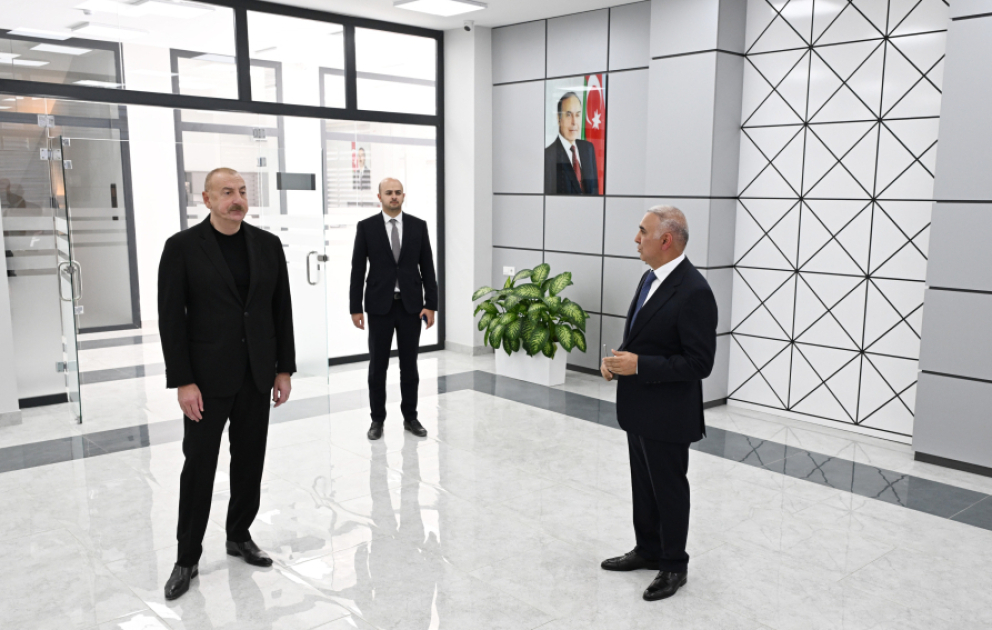 Ilham Aliyev participe à l’inauguration du Centre de gestion numérique du Réseau électrique de Zenguilan
