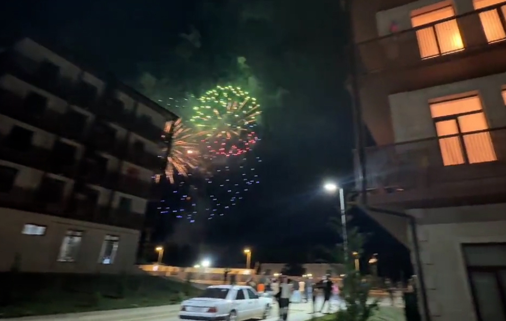Cəbrayılda Şəhər Günü atəşfəşanlıqla qeyd edilib