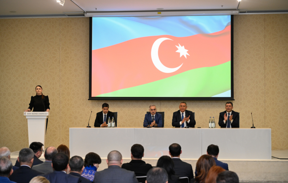 “Müasir mediada yeni trendlər: informasiya təhlükəsizliyi və peşəkarlıq meyarları” mövzusunda konfrans keçirilib