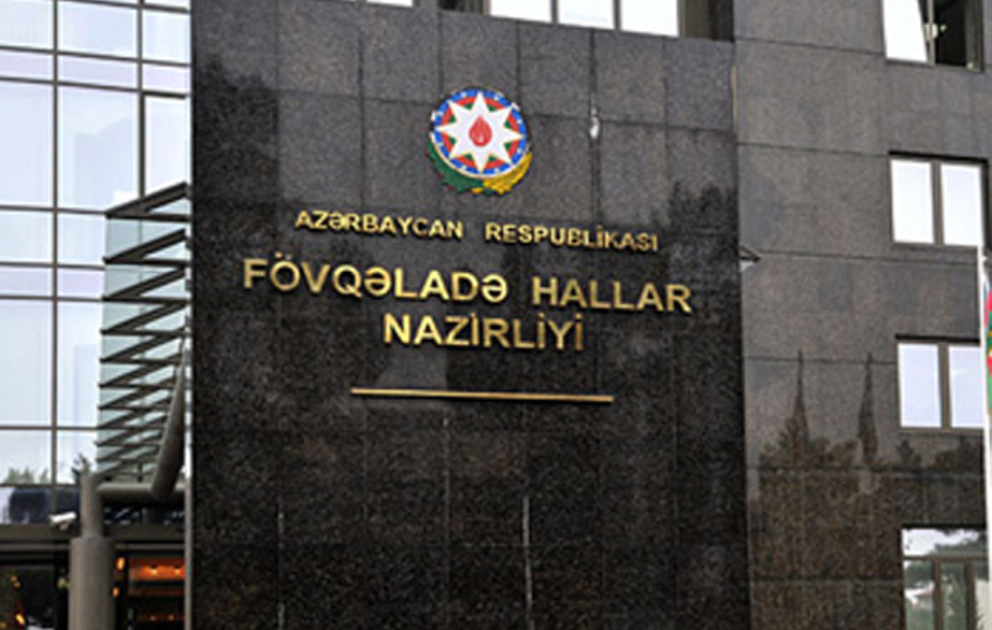 FHN: Hacıqabulda subasmaya məruz qalmış bir sıra ünvanlarda suyun kənarlaşdırılması təmin olunub