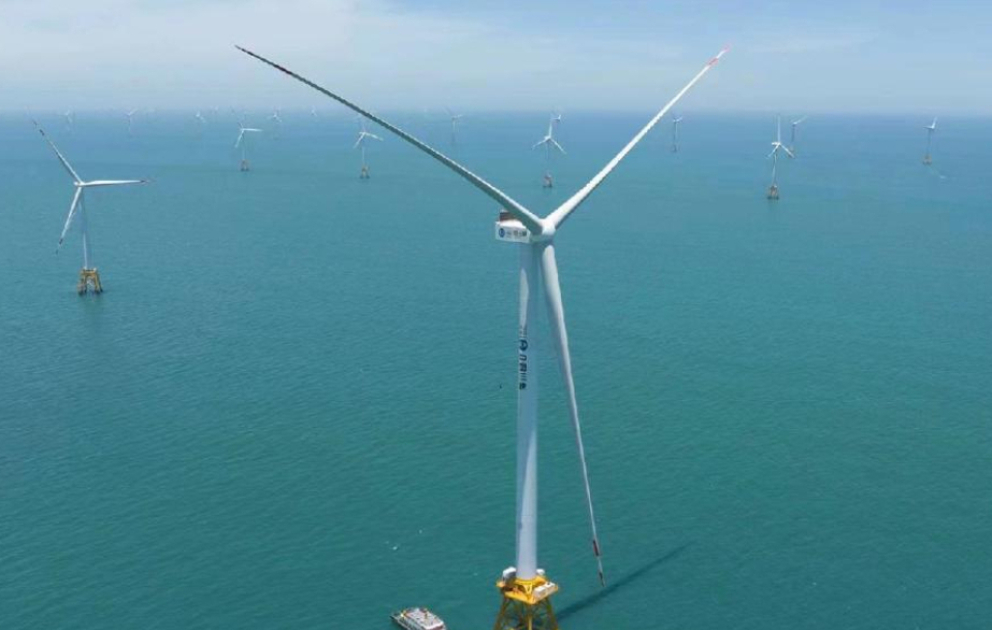 Çində dənizdə dünyanın ən böyük külək turbini quraşdırılıb
