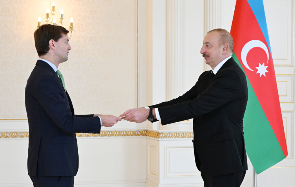 Президент Ильхам Алиев принял верительные грамоты новоназначенного чрезвычайного и полномочного посла Королевства Бельгия в Азербайджане