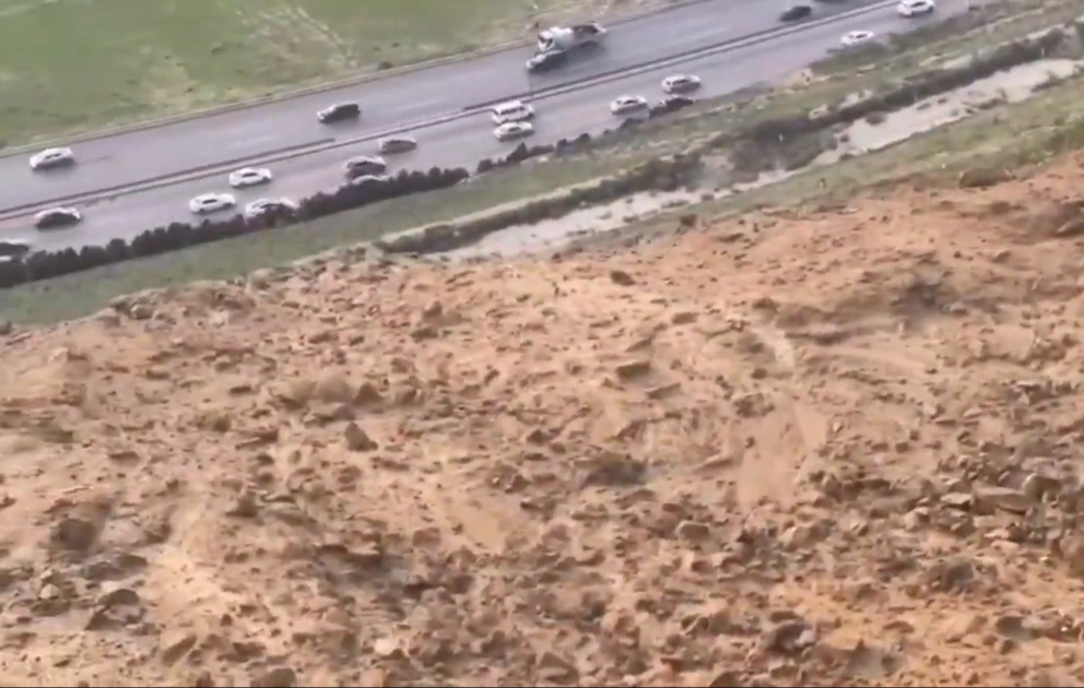 Bakı Kənar Dairəvi yolunda nəqliyyatın hərəkəti bərpa olunub