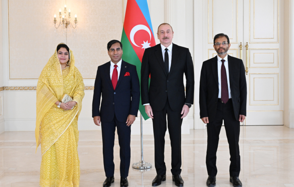 Le président Ilham Aliyev reçoit les lettres de créance du nouvel ambassadeur du Bangladesh en Azerbaïdjan