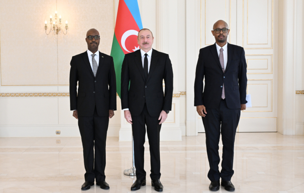 Le président Aliyev reçoit les lettres de créance du nouvel ambassadeur du Rwanda en Azerbaïdjan