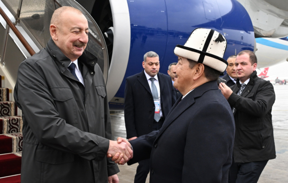 Präsident von Aserbaidschan Ilham Aliyev zu Besuch in Kirgisistan eingetroffen