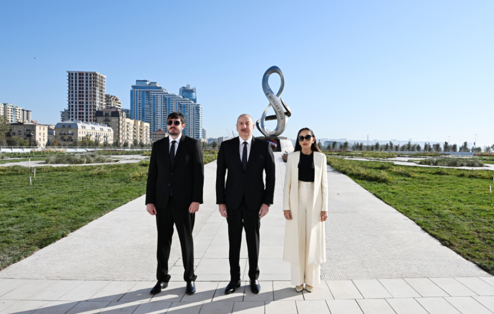 Le président Ilham Aliyev participe à l’inauguration du Parc de la Victoire