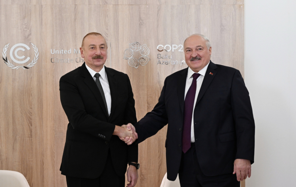 Le président Ilham Aliyev rencontre son homologue biélorusse Alexandre Loukachenko