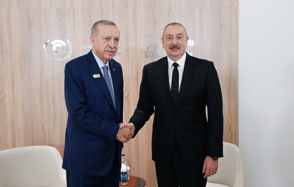 Prezident İlham Əliyev Türkiyə Prezidenti ilə görüşüb