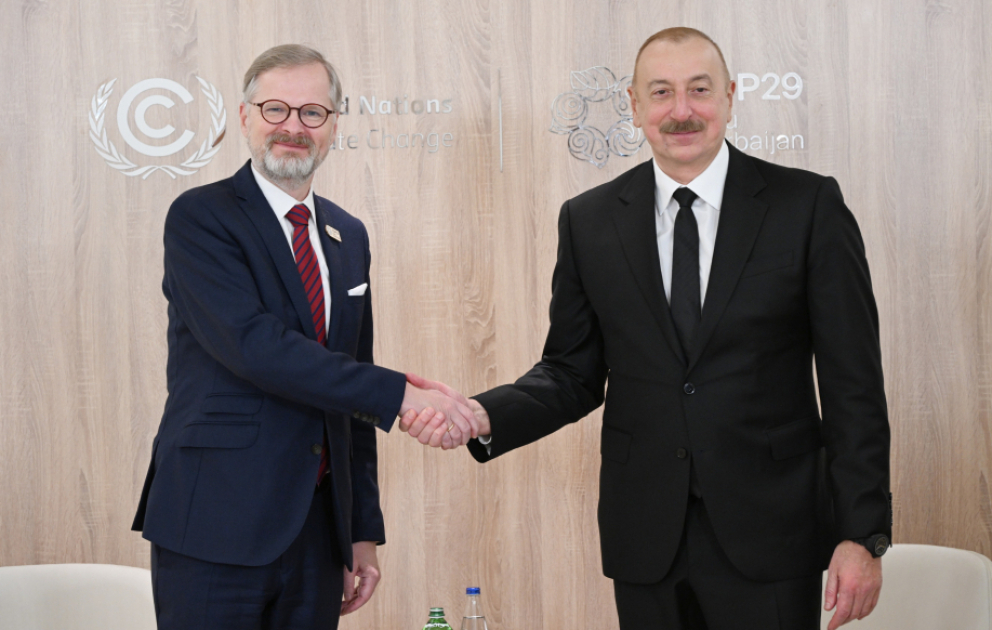 Präsident Ilham Aliyev trifft Premierminister von Tschechien