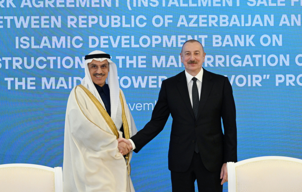 Le président azerbaïdjanais rencontre le président de la Banque islamique de développement