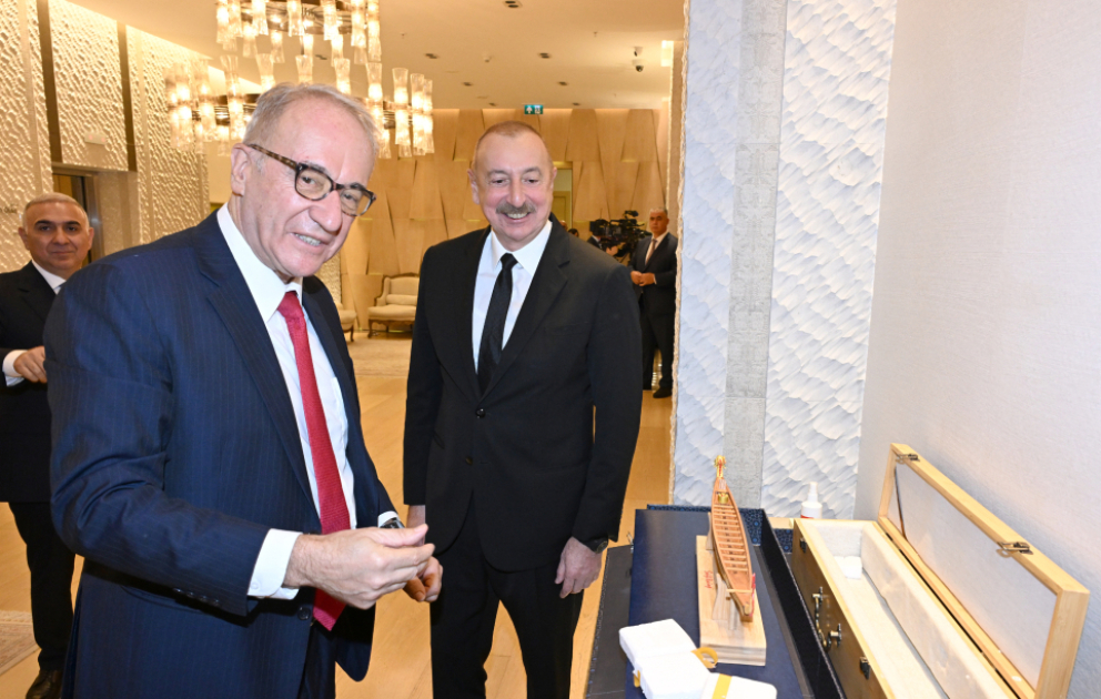President Ilham Aliyev met with Presidents of International Canoe, Rowing, and Dragon Boat Federations