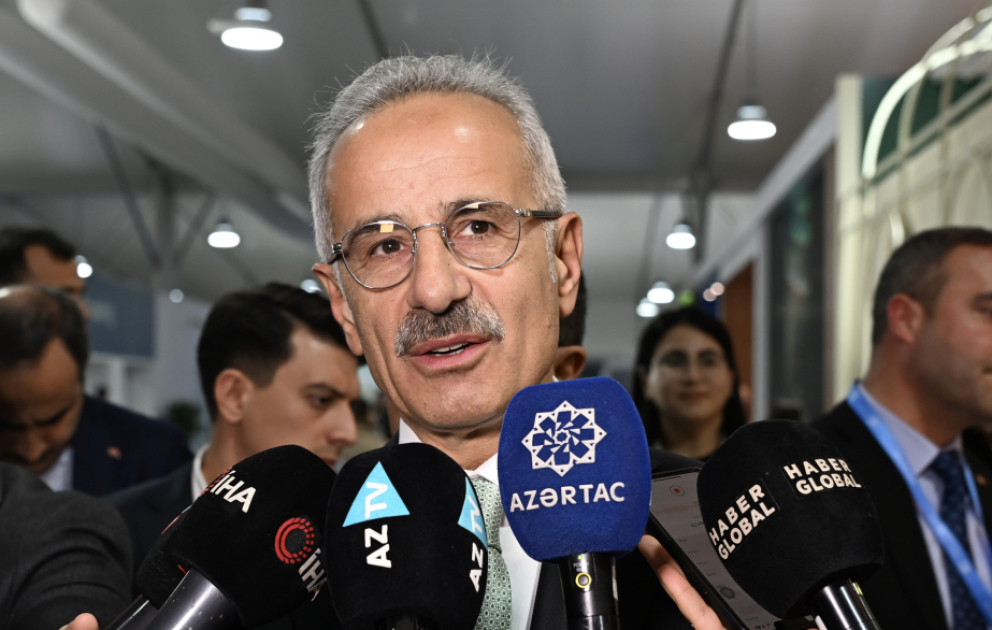 Türkiyəli nazir: Ətraf mühiti qorumaq üçün üzərimizə düşən məsuliyyəti dərk etməliyik