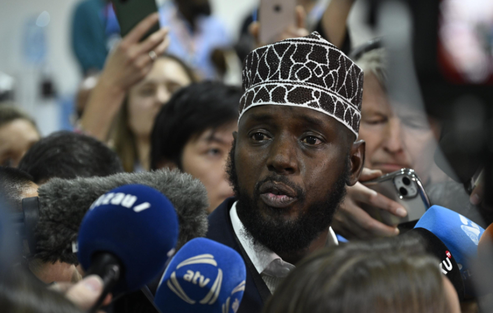 “Power Shift Africa”nın direktoru: İqlim dəyişmələrinə səbəb olan ölkələrin vurduqları zərərə görə məsuliyyət daşımalarını istəyirik