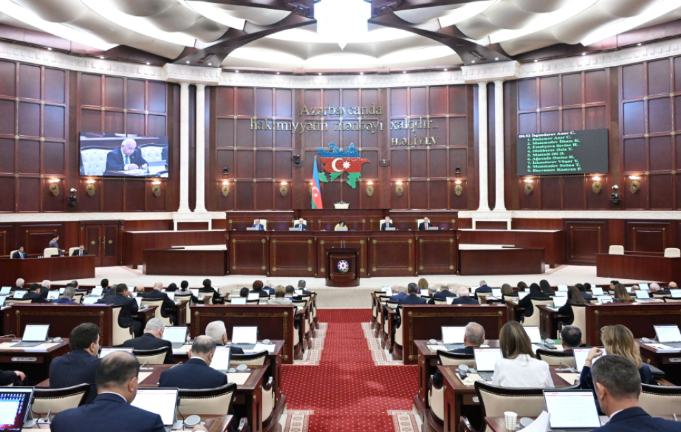 Gələn ilin dövlət büdcəsi ilə bağlı qanun layihəsi birinci oxunuşda qəbul edilib