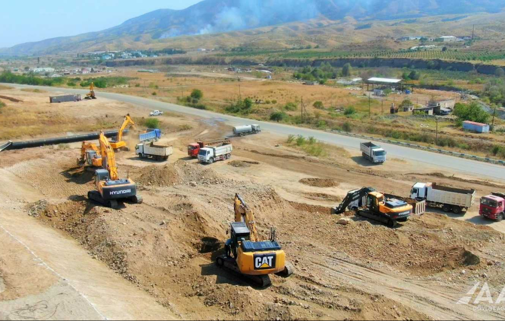 Ağdam-Əsgəran-Xocalı-Xankəndi yolunun yenidən qurulması sürətlə davam edir