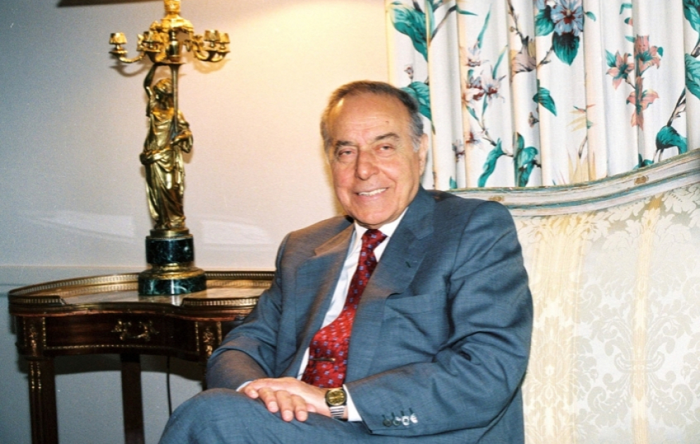 Ulu Öndər Heydər Əliyev: liderlik və əbədi irs