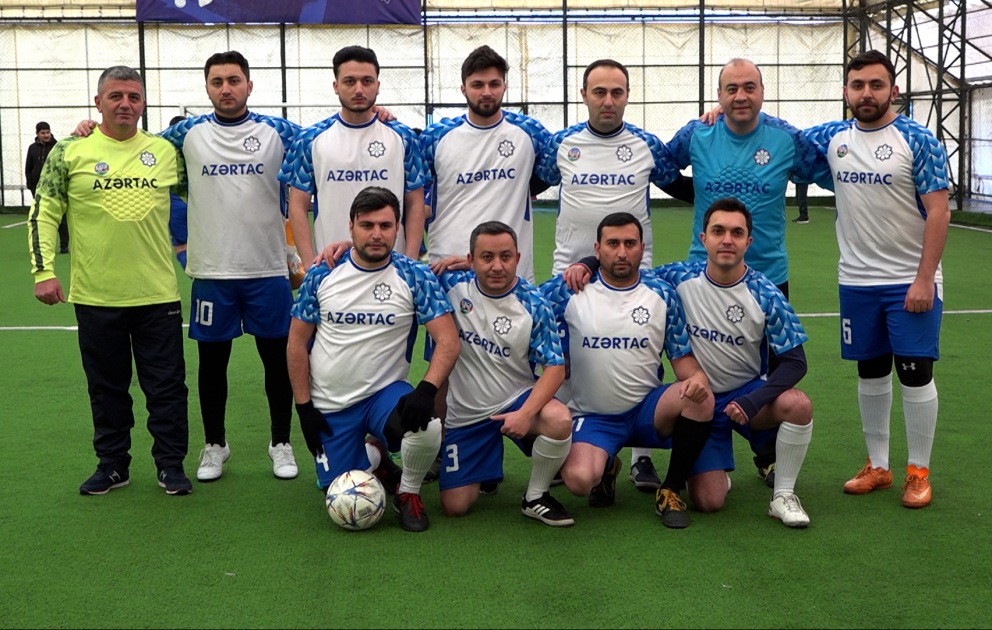 AZƏRTAC-ın minifutbol komandası Ulu Öndərin xatirəsinə həsr olunmuş turnirə heç-heçə ilə başlayıb