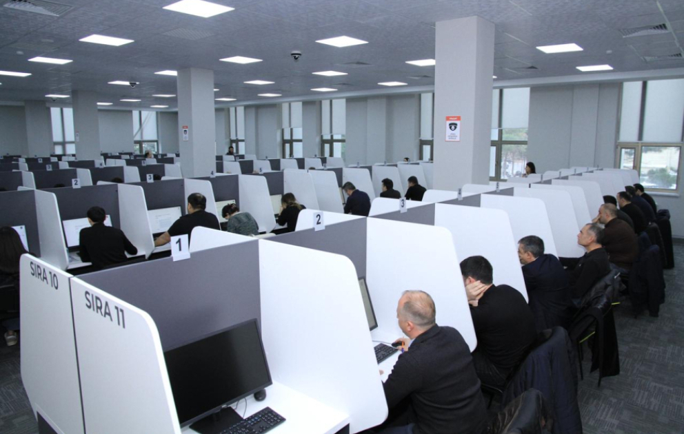 Vəkilliyə namizədlər üçün test imtahanı keçirilib