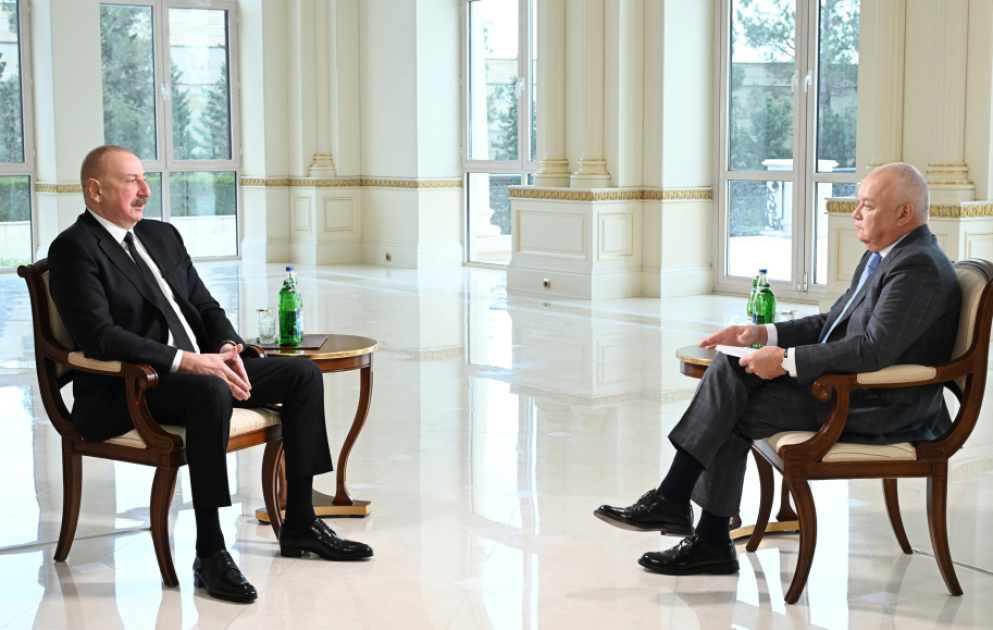 Präsident Ilham Aliyev im Interview mit “Rossiya Segodnya”