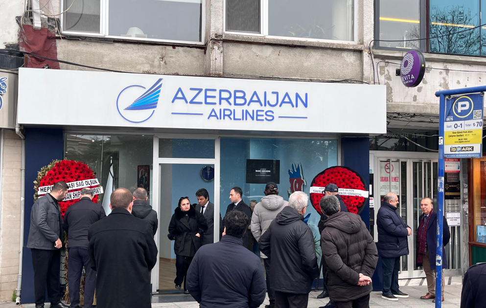 Təyyarə qəzasında həyatlarını itirənlərin xatirəsi İstanbulda da yad edilir