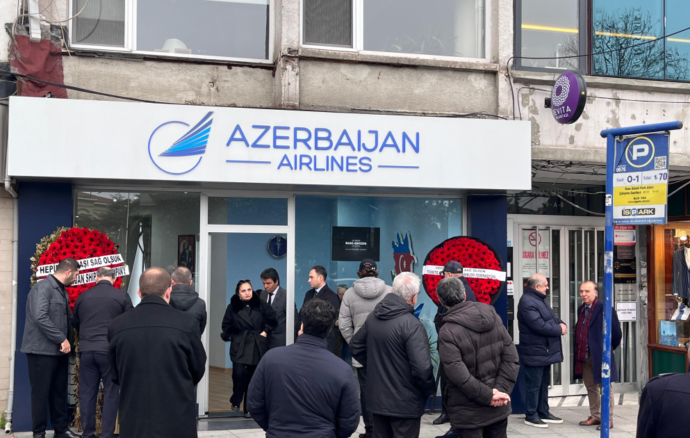 В Стамбуле поминают память погибших в авиакатастрофе