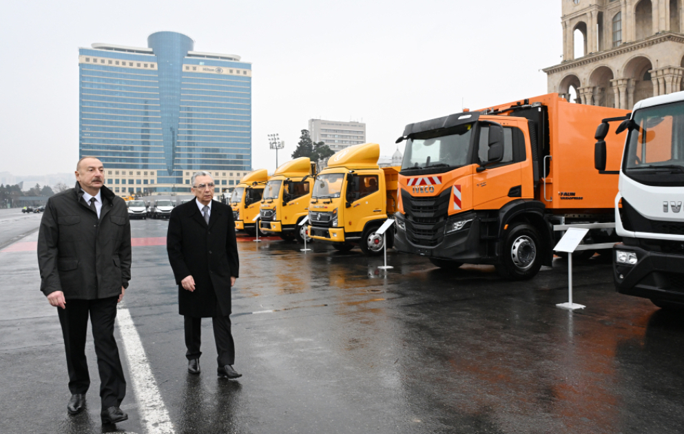 President Ilham Aliyev inspected specialized municipal vehicles in Baku