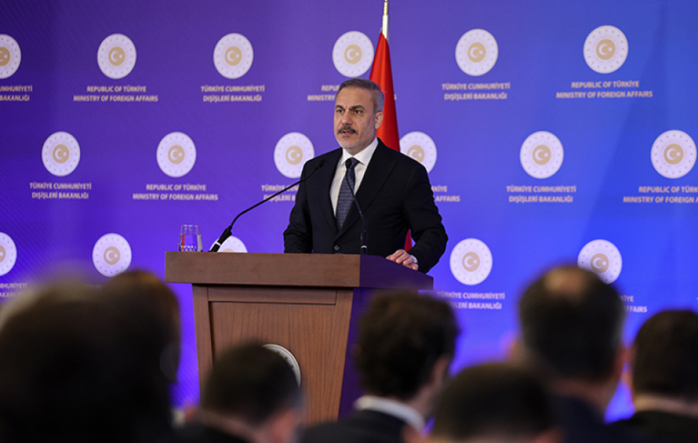 Türkiyənin xarici işlər naziri: Sülh prosesində can Azərbaycanla çiyin-çiyinə hərəkət edirik