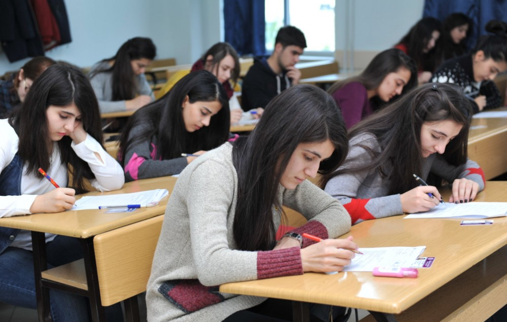İmtahanların tez keçirilməsinə səbəb nədir?