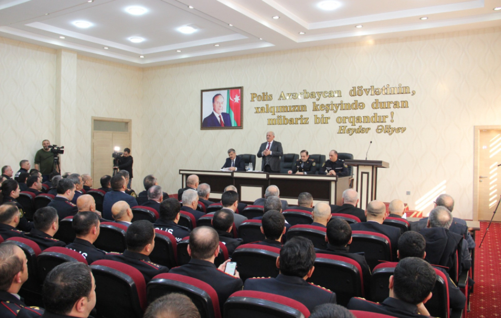 Gəncədə bələdiyyə seçkilərində polisin xidməti fəaliyyətinə həsr olunan seminar-müşavirə keçirilib