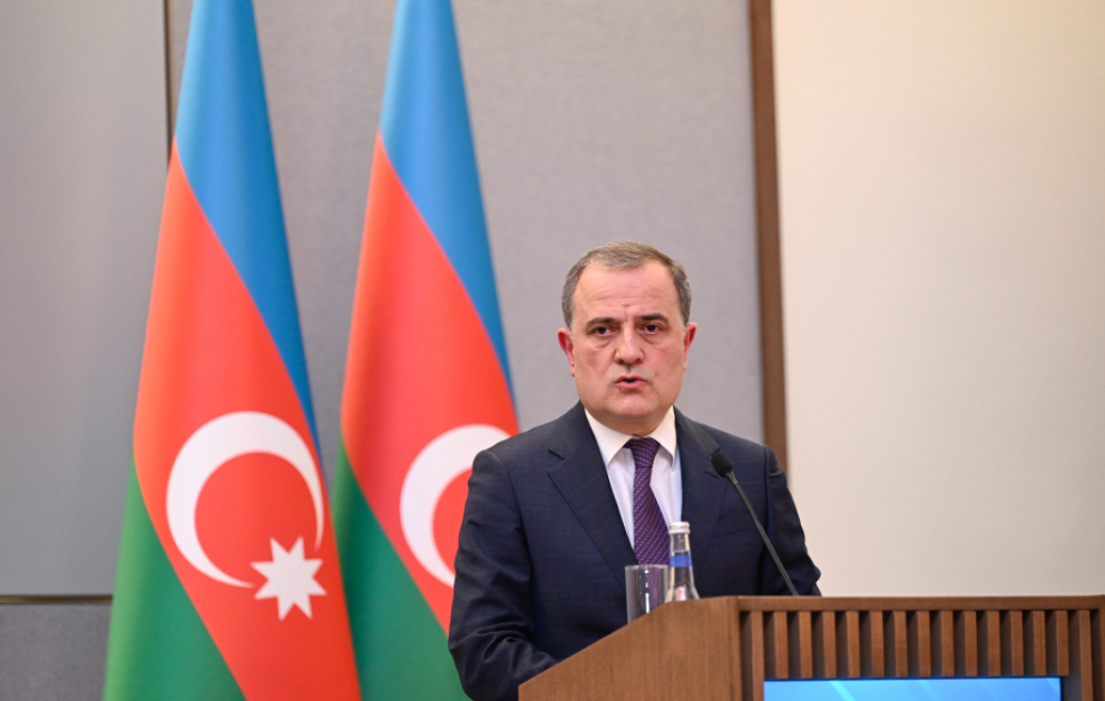 Azərbaycanın və Gürcüstanın XİN başçıları qarşılıqlı faydalı əməkdaşlıq məsələlərini müzakirə ediblər