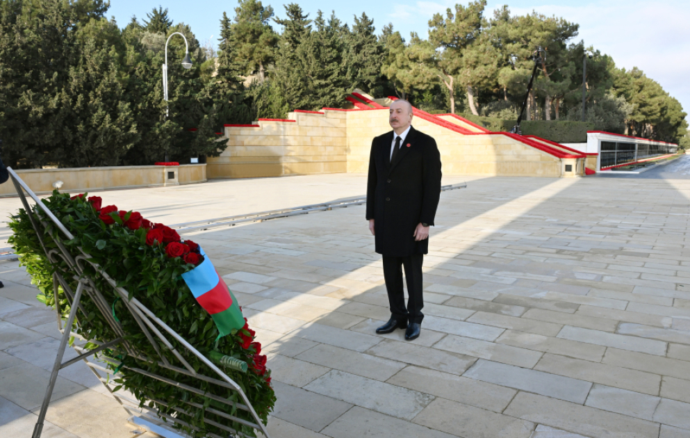 Präsident Ilham Aliyev gedenkt der Opfer der 20. Januar-Tragödie