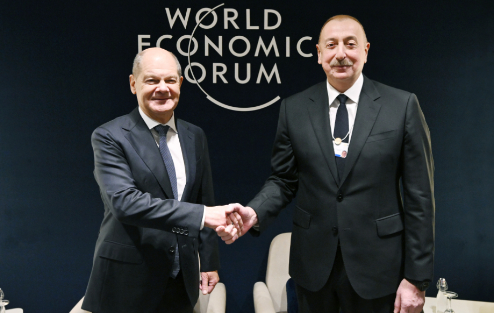 President Ilham Aliyev met with German Chancellor Olaf Scholz in Davos