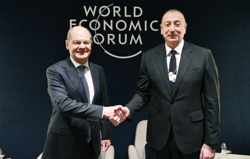 Entretien du président azerbaïdjanais avec le chancelier allemand à Davos