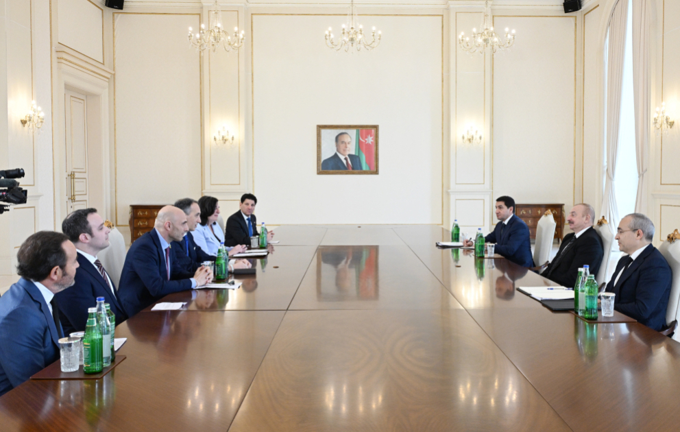 President Ilham Aliyev received Co-Founder and member of Board of Advisors of Israel Economic Forum