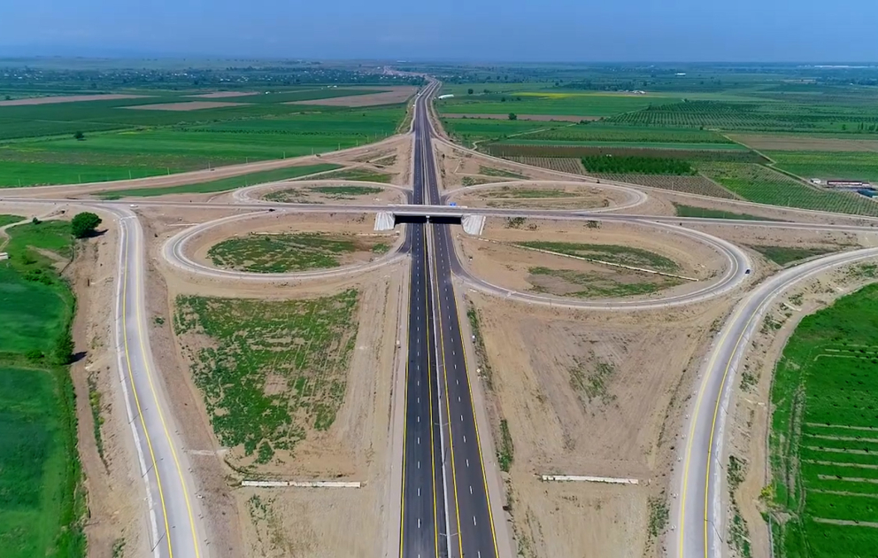 Son 20 ildə 20 767,1 km yeni yol tikilib, yenidən qurulub və təmir edilib