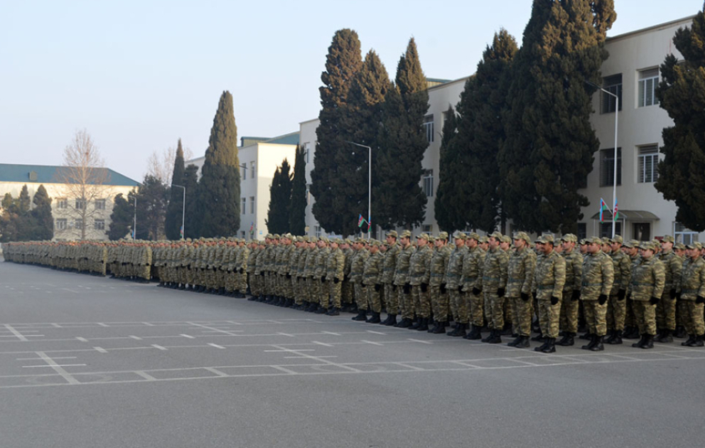 Hərbi vəzifəlilərlə keçirilən təlim toplanışı başa çatıb