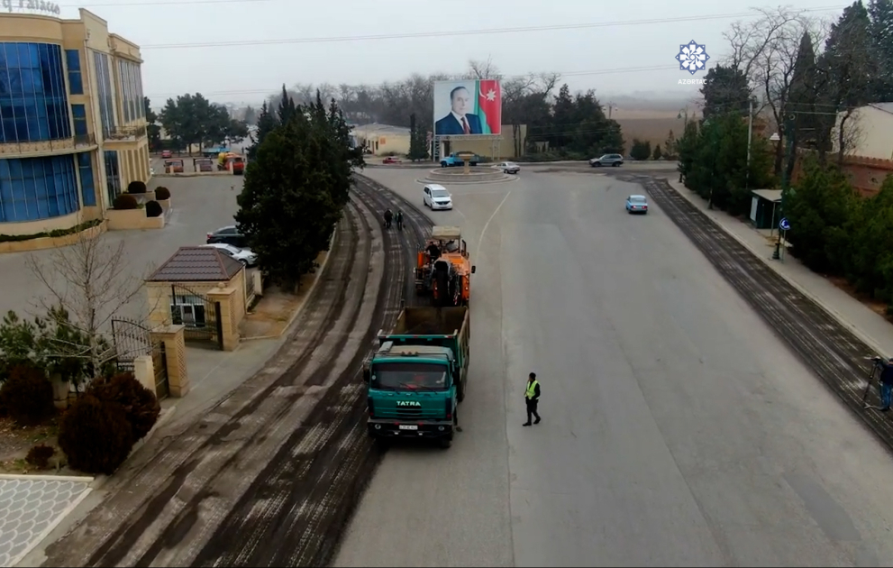 Gəncə şəhərinin daxili yollarının əsaslı təmiri işləri aparılır