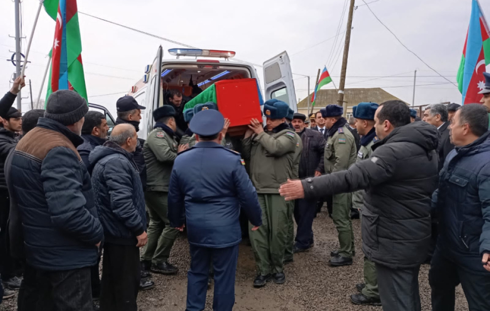 Şəhid Elşən Tağıyevin nəşinin qalıqları Salyanda torpağa tapşırılıb