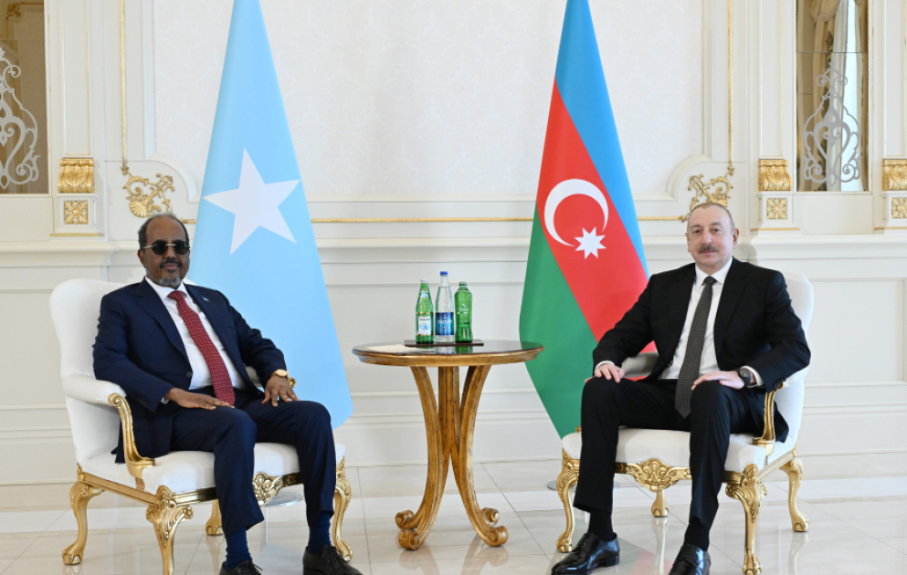 Entretien en tête-à-tête des présidents azerbaïdjanais et somalien