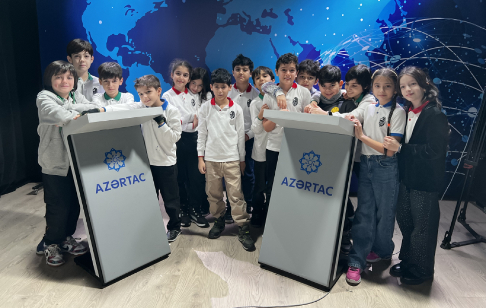 Учащиеся LANDAU School побывали в АЗЕРТАДЖ