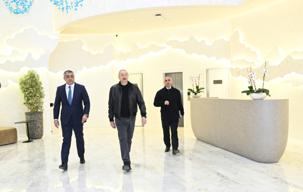 Le président de la République participe à la réouverture de l’hôtel Bulud à Khankendi