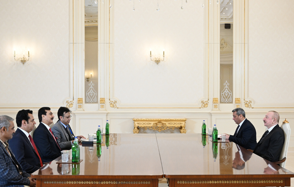 Президент Азербайджана Ильхам Алиев принял председателя Сената Пакистана